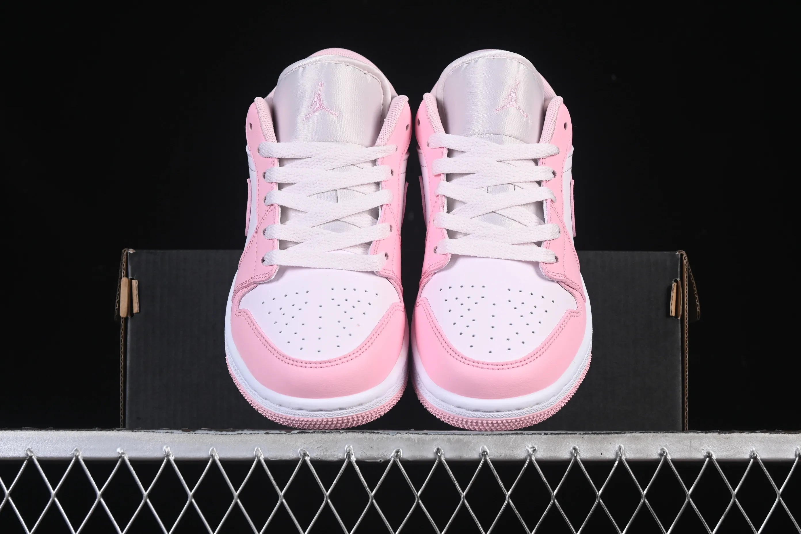 All categories Air Jordan Jordan series basketball shoes Air Jordan 1 Low Air Jordan 1 Low AJ1 Joe 1 Pearl Pink Low-top cultural and casual sneakers 553560-614